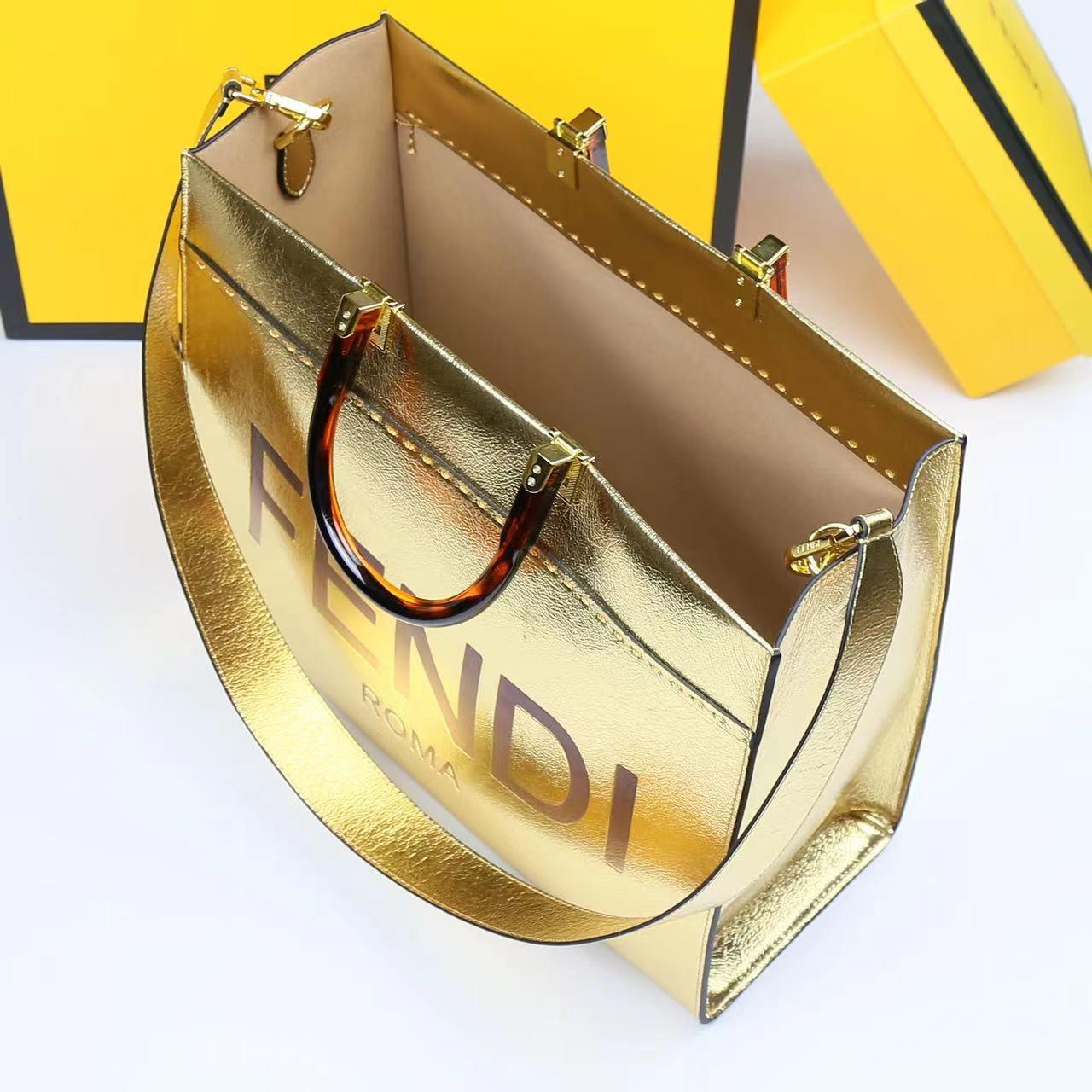 FENDI ROMA Sunshine Medium Bag - Golden