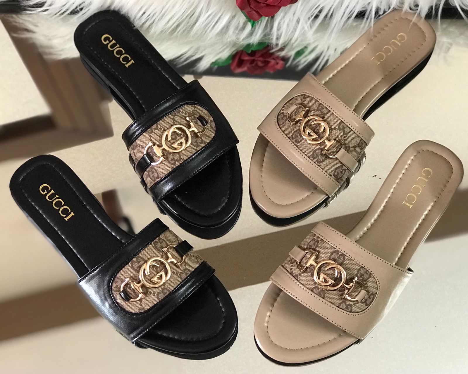GUCCI Floral Slides - Black