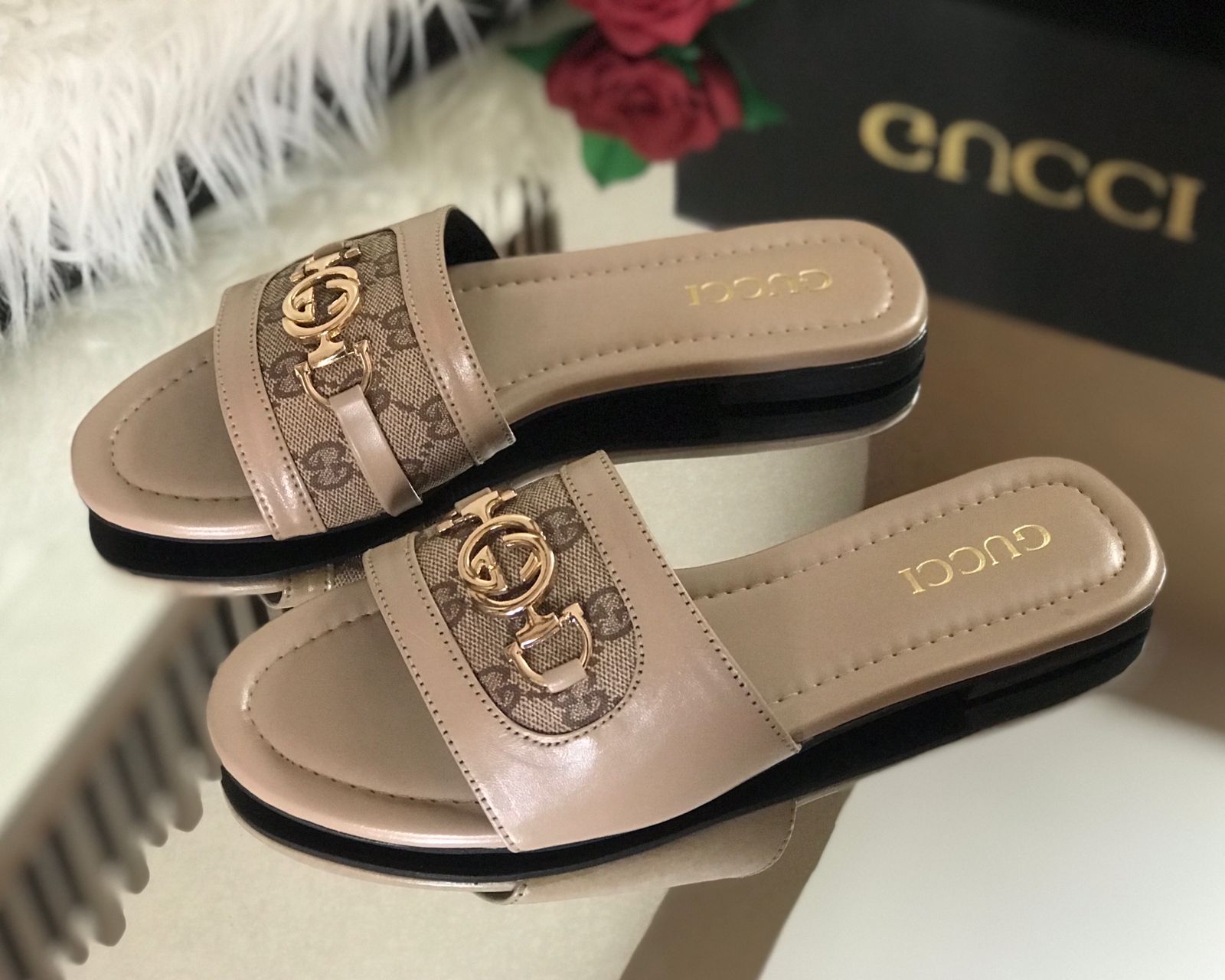 GUCCI Floral Slides - Fawn