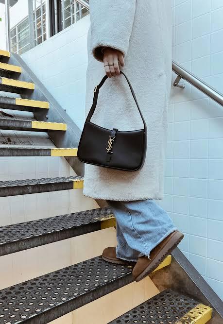YSL SAINT LAURENT Le 5 à 7 Hobo Shoulder Bag