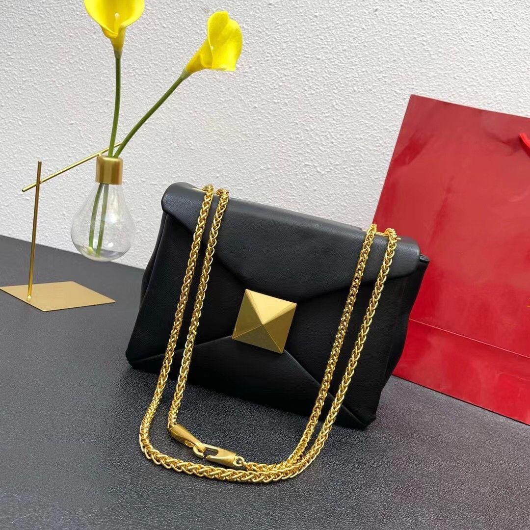VALENTINO Garvani One Stud Crossbody Bag - Black
