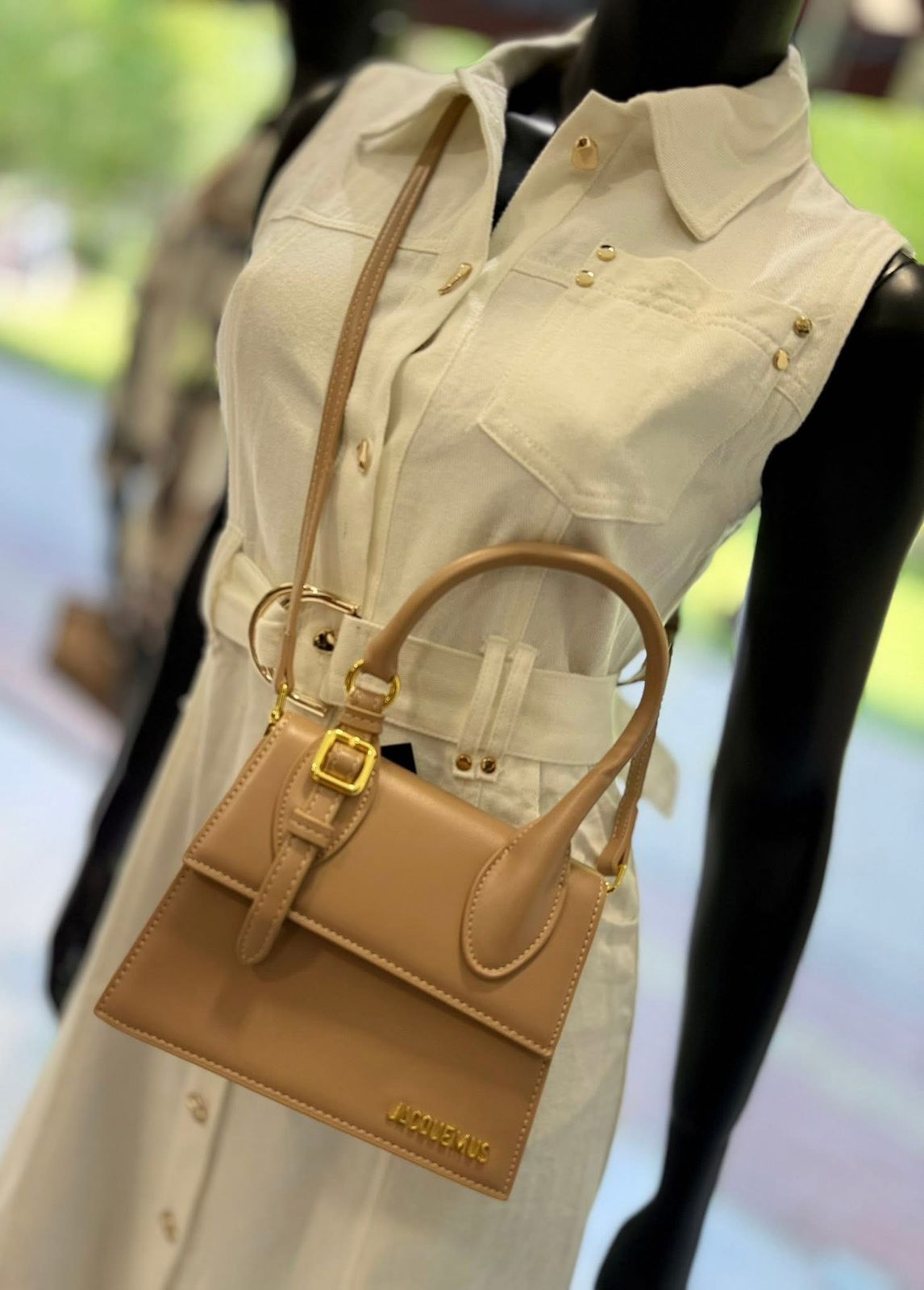 Jacquemus Le Chiquito Moyen Boucle tote bag - Fawn