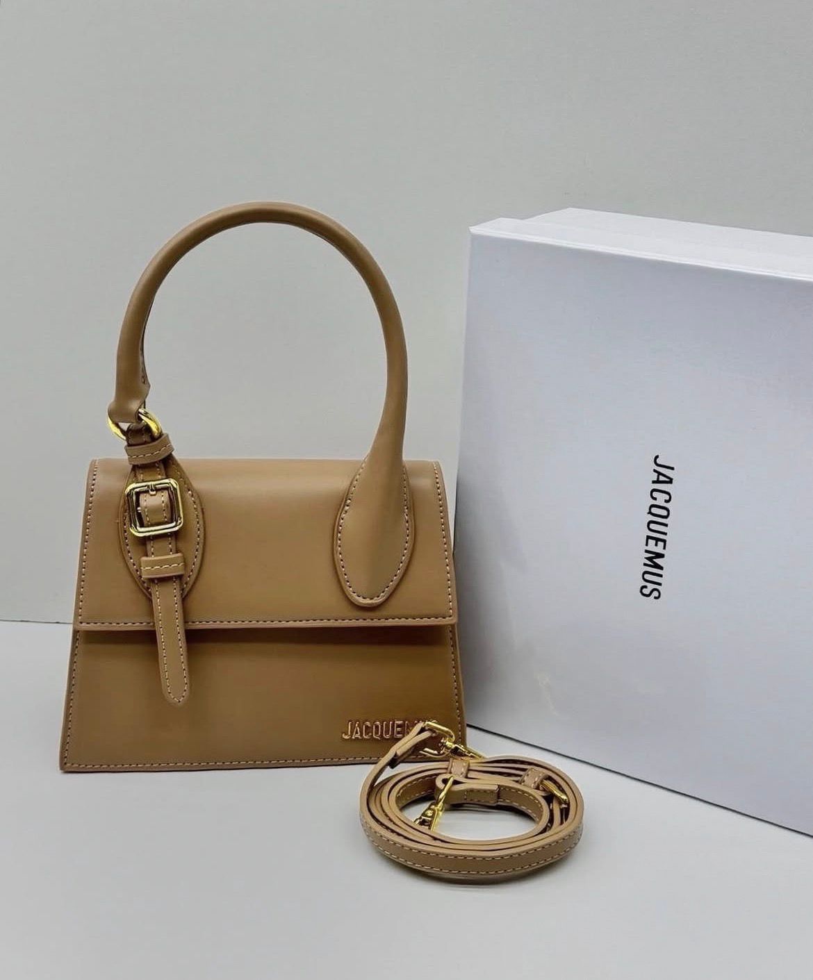 Jacquemus Le Chiquito Moyen Boucle tote bag - Fawn
