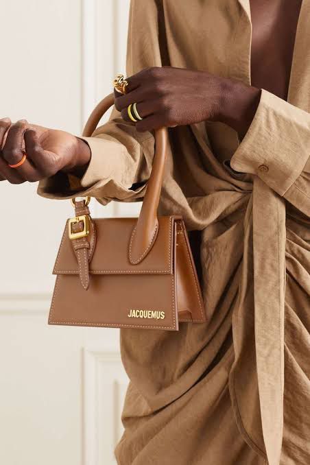Jacquemus Le Chiquito Moyen Boucle tote bag - Brown