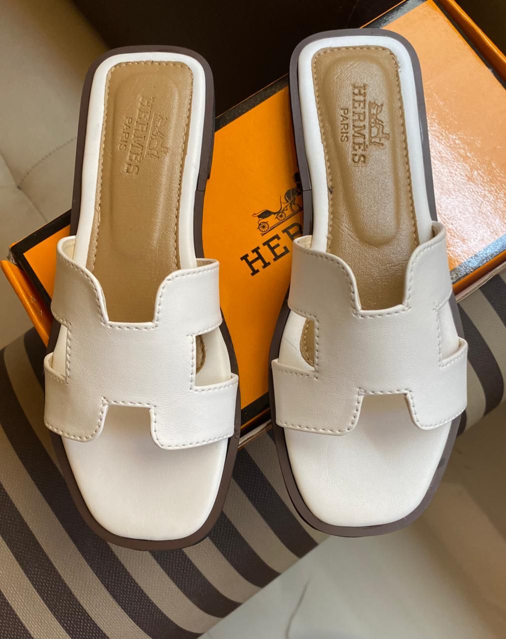 HERMES PARIS CASUAL SLIDES - WHITE