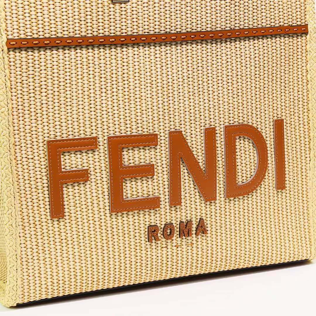 FENDI ROMA LEATHER TOTE - BEIGE