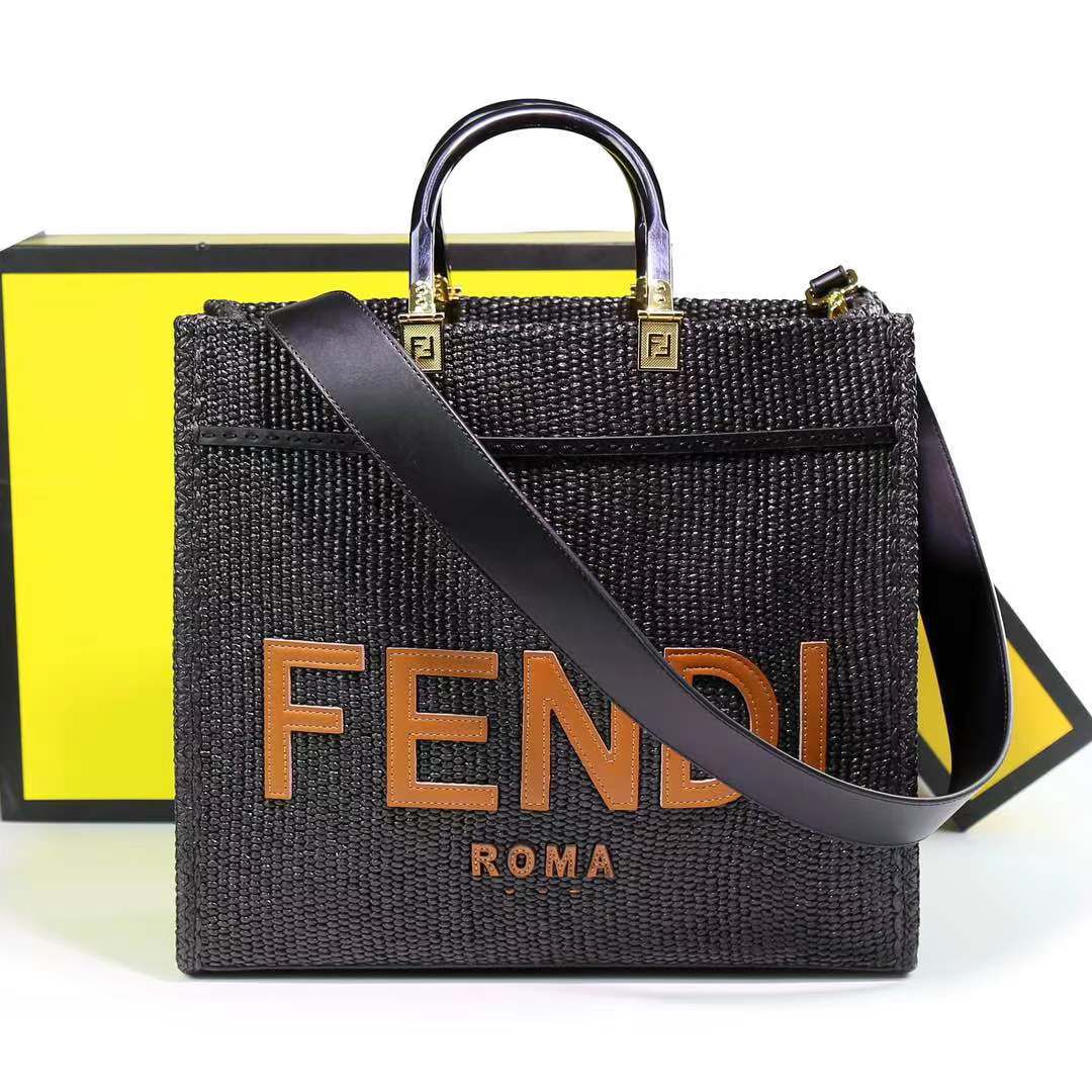FENDI ROMA LEATHER TOTE - Black