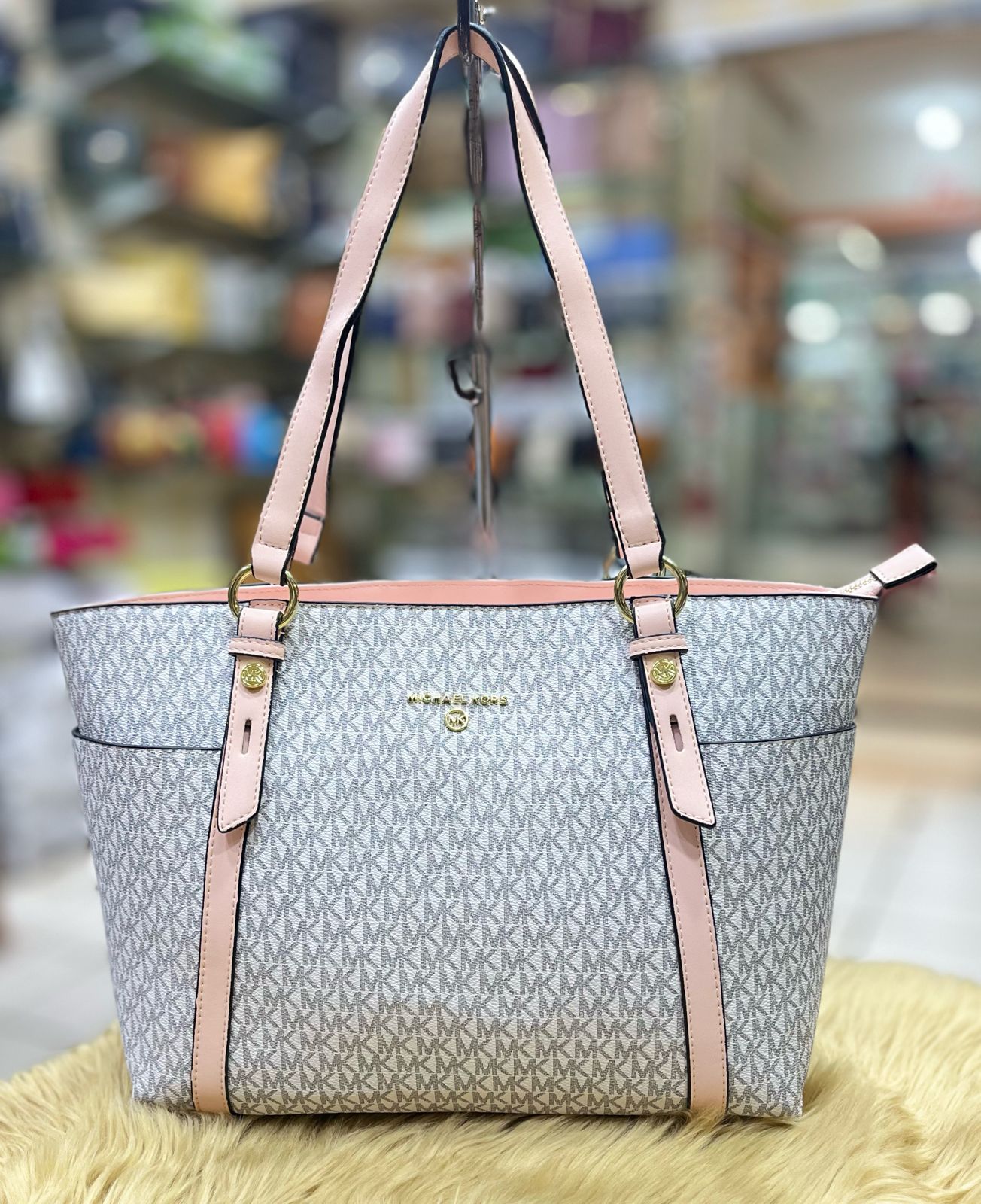 MICHAEL KORS Leather Top-Zip White Tote Bag