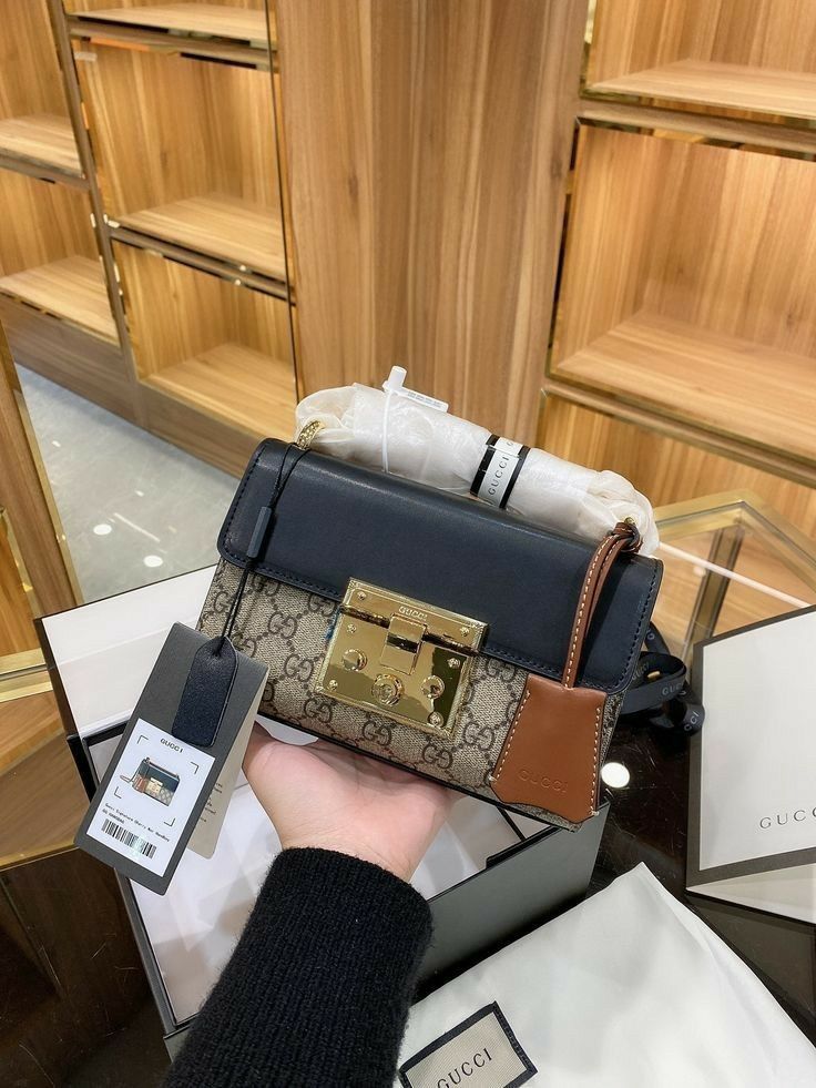 GUCCI Padlock Bag - Black