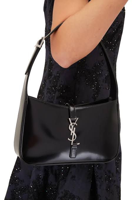 Saint Laurent  Le 5 à 7 Leather Hobo-  Shiny Black