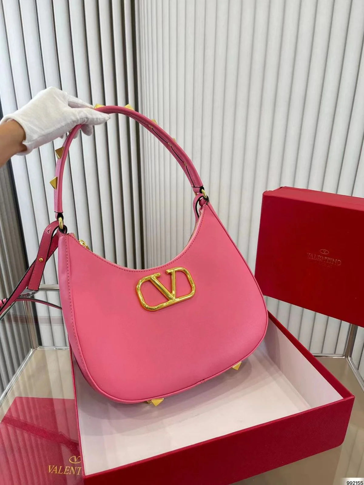 VALENTINO GARAVANI Stud Sign Leather Hobo Bag - Pink