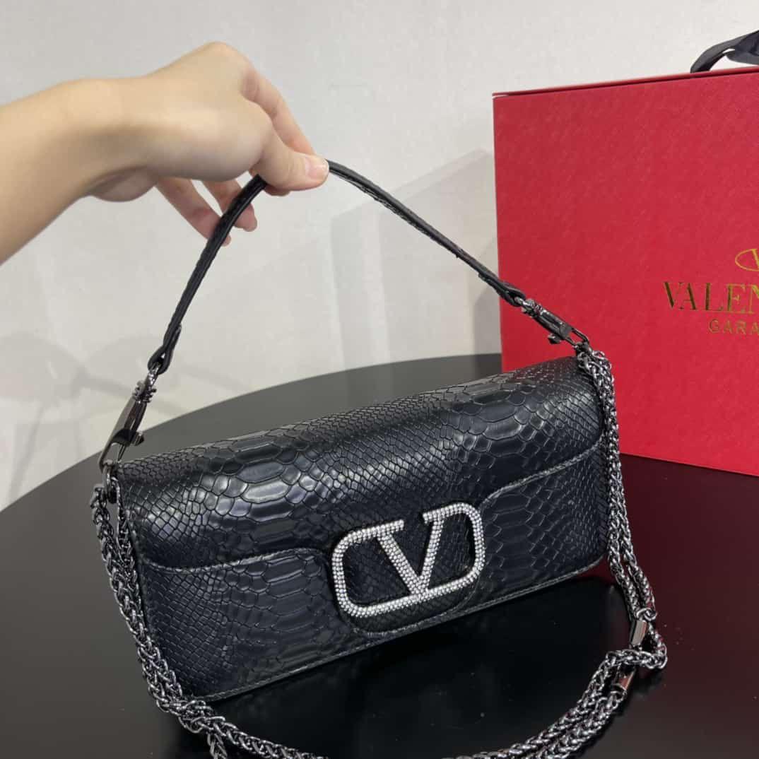 VALENTINO GARAVANI LOCÒ BLACK SHOULDER BAG