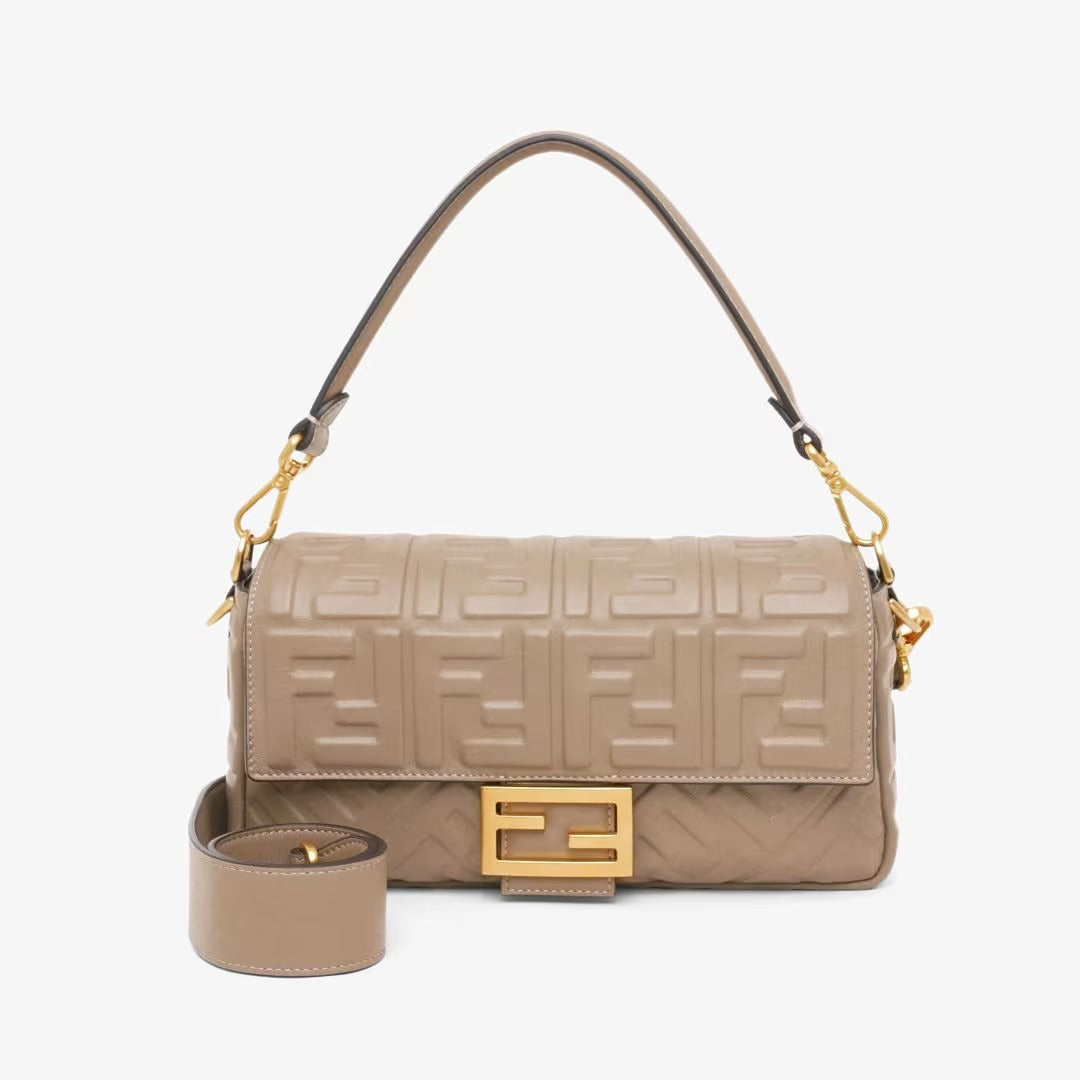 FENDI Baguette  - Beige