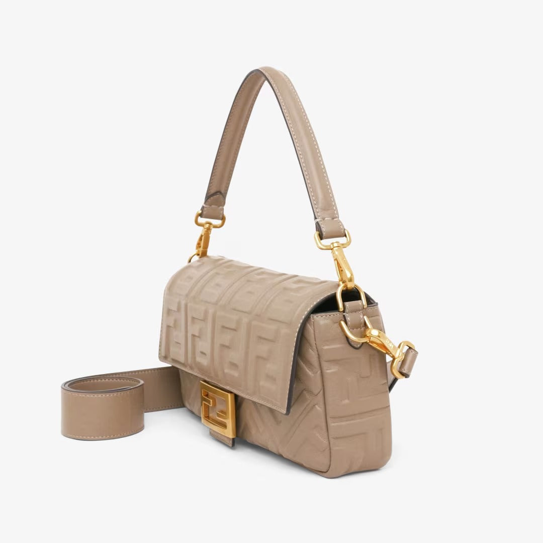 FENDI Baguette  - Beige