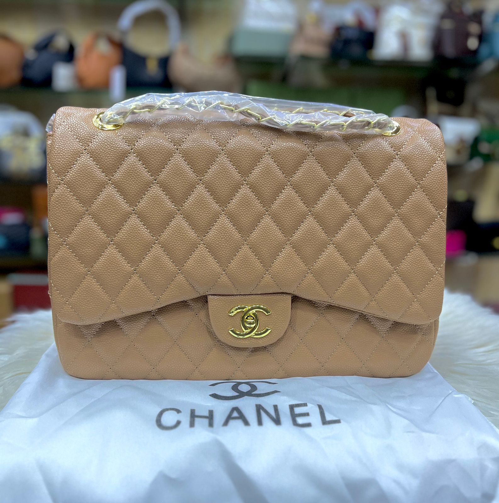 CHANEL Jumbo Classic Double Flap - Beige