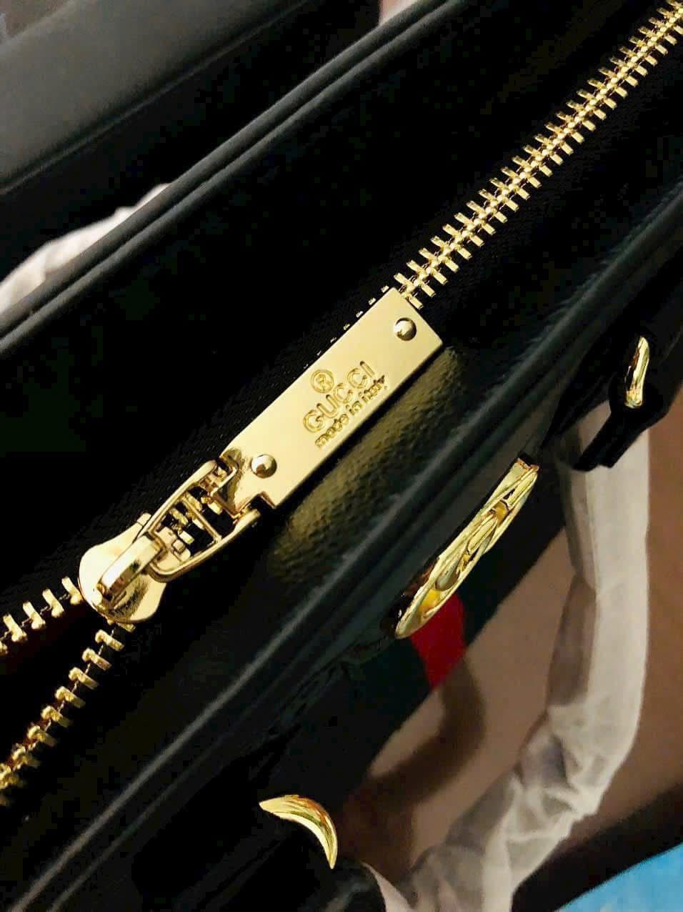 GUCCI Soft Leather Tote Bag - Black
