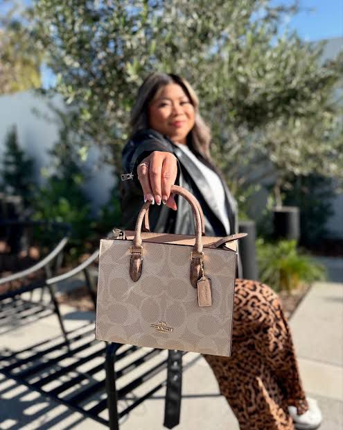 COACH Maggie Small Tote Bag - Sand