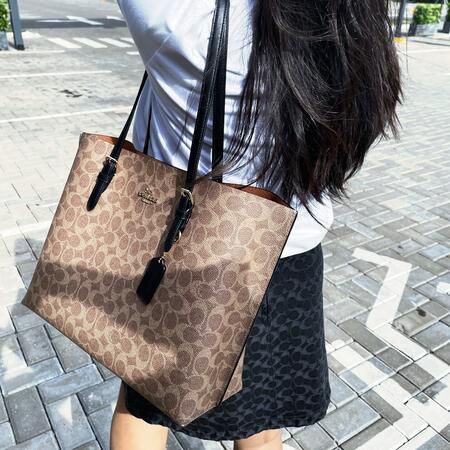 COACH Mollie Tote Bag In Signature Canvas - Black