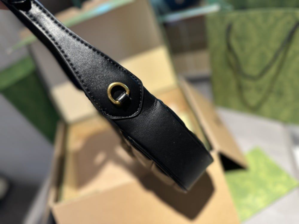 Gucci GG Marmont Half-Moon Shoulder Bag - Black