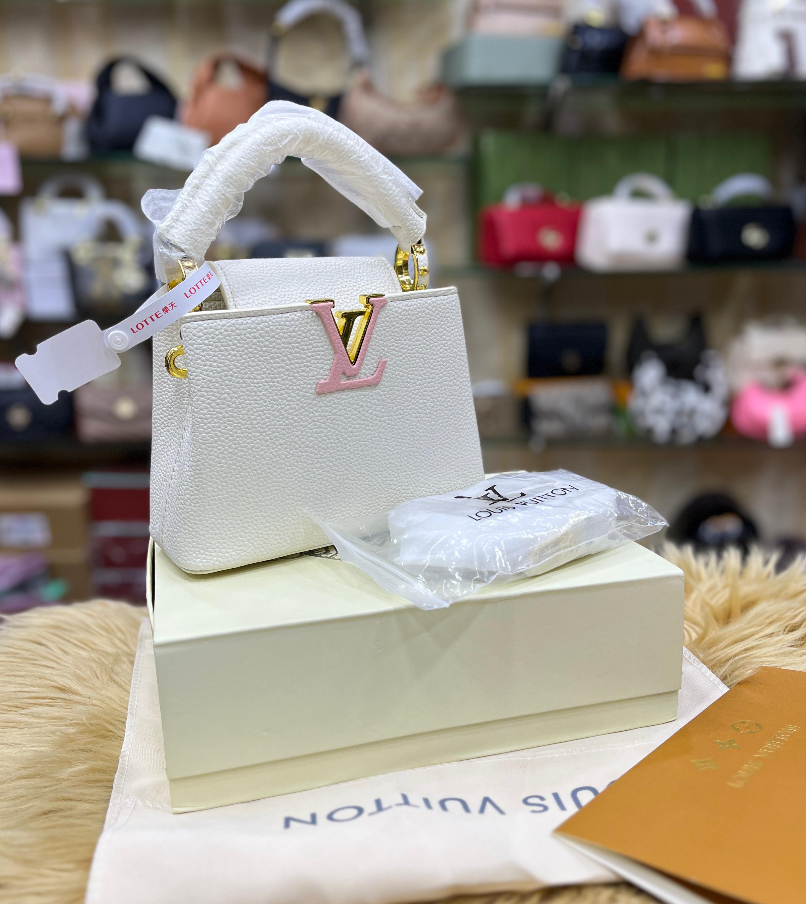 Louis Vuitton Capucines Mini Bag - White