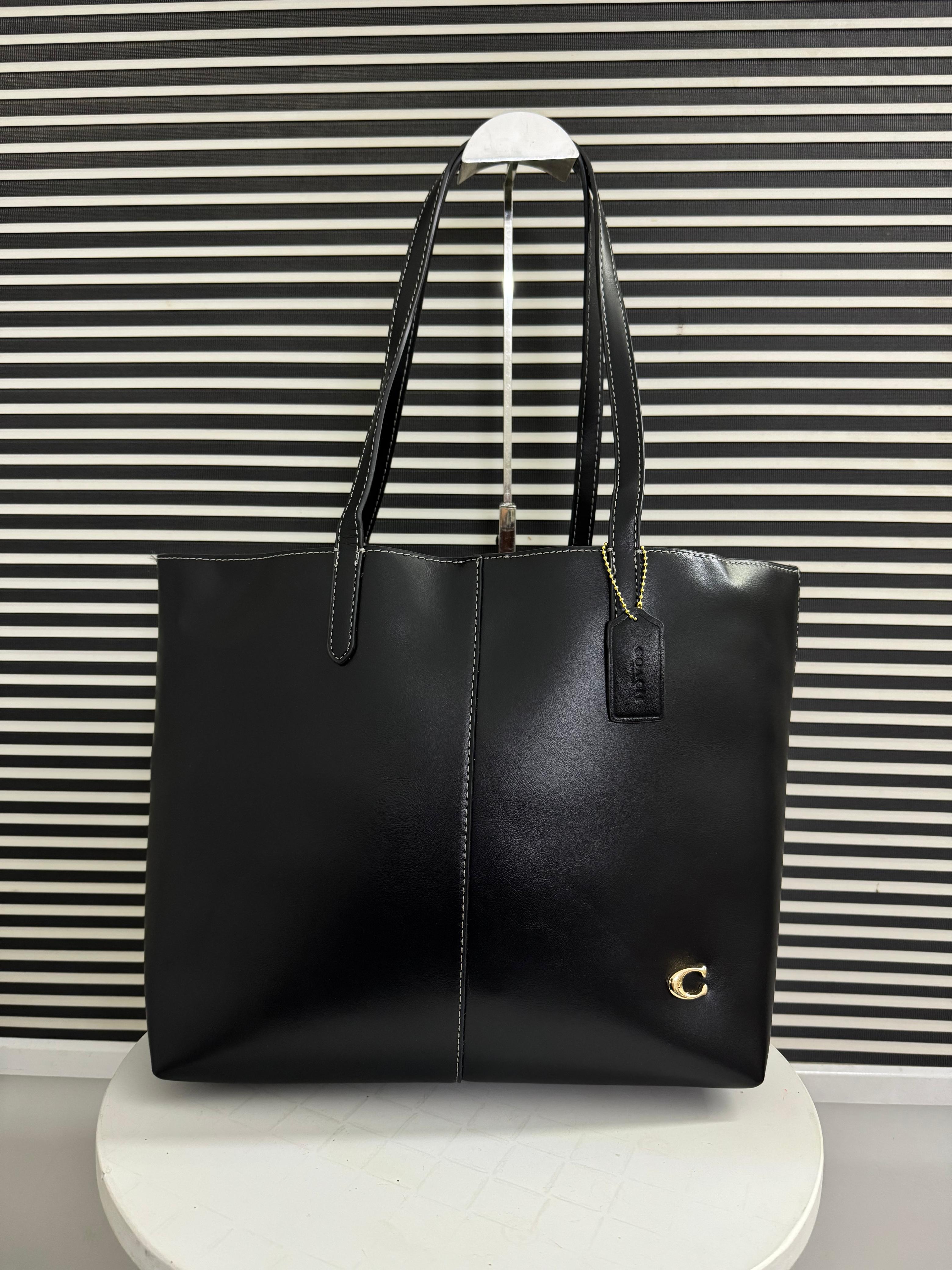 COACH North 32 Leather Tote Bag - Black