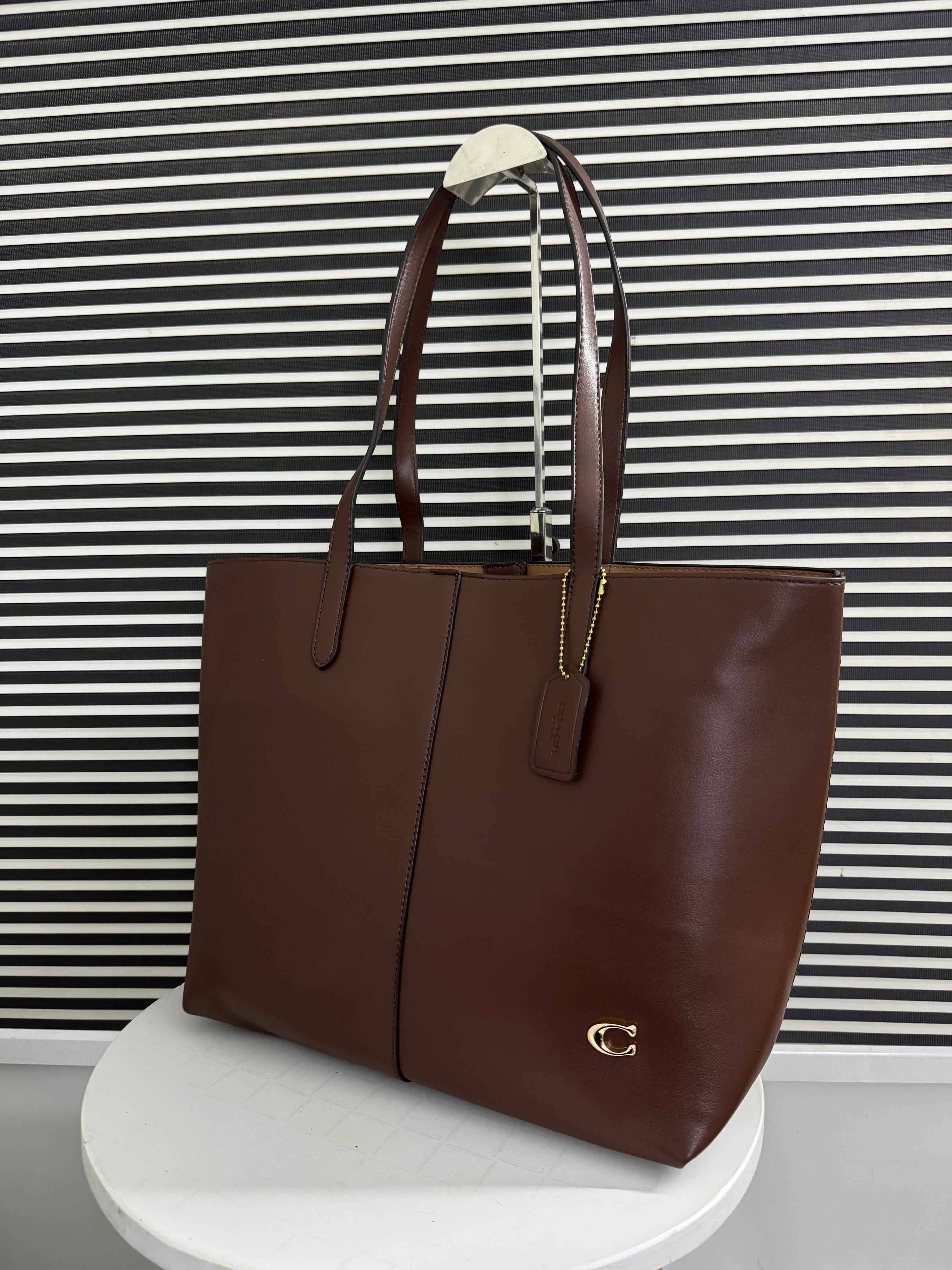 COACH North 32 Leather Tote Bag - Brown