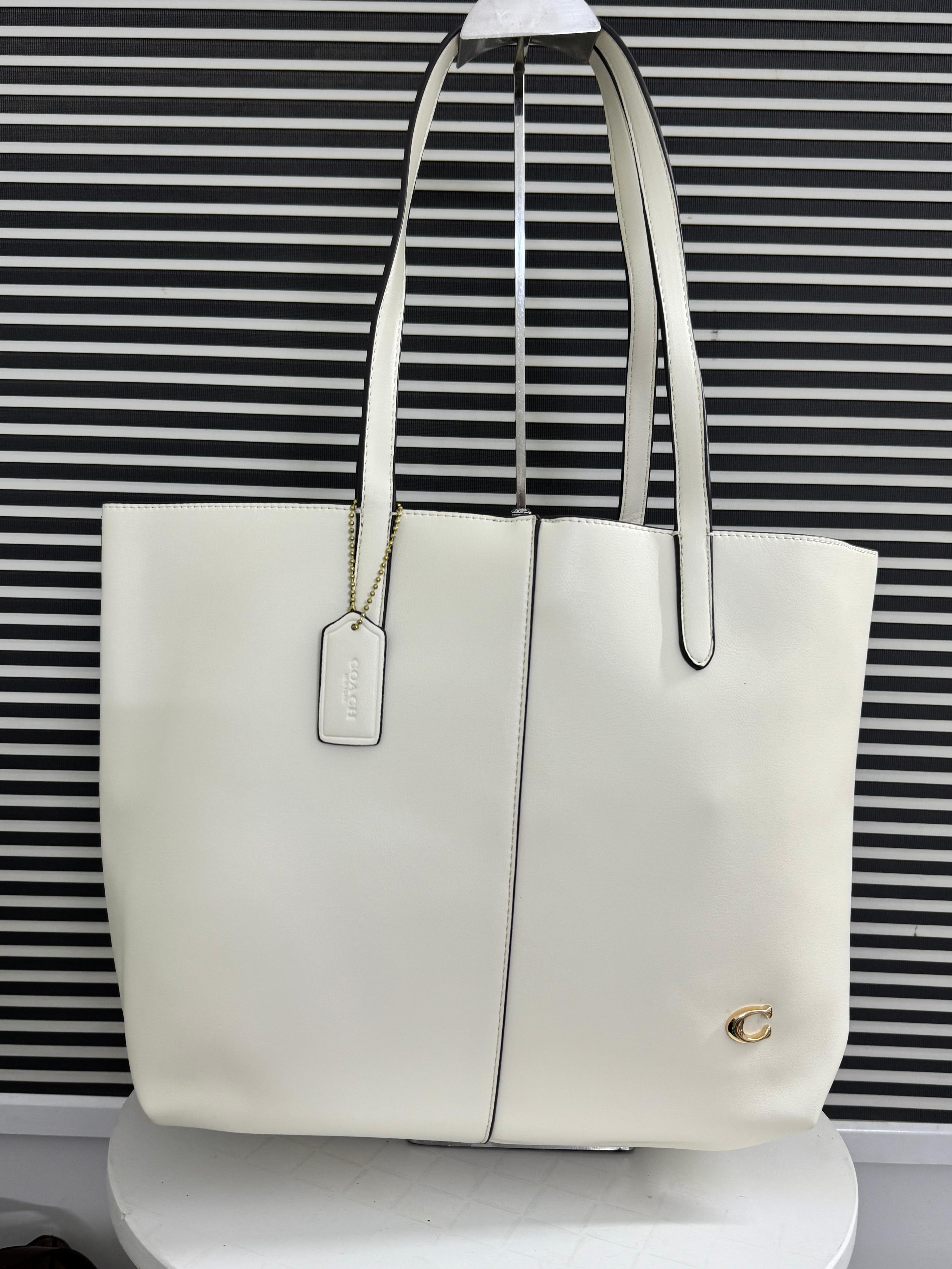 COACH North 32 Leather Tote Bag - White