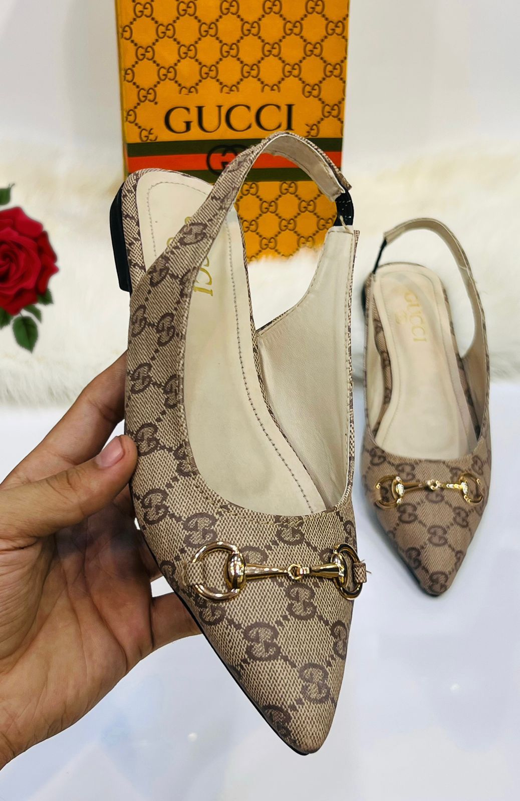 Gucci Flat Pumps