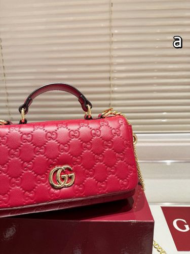 GUCCI GG MILANO MINI HANDBAG - RED