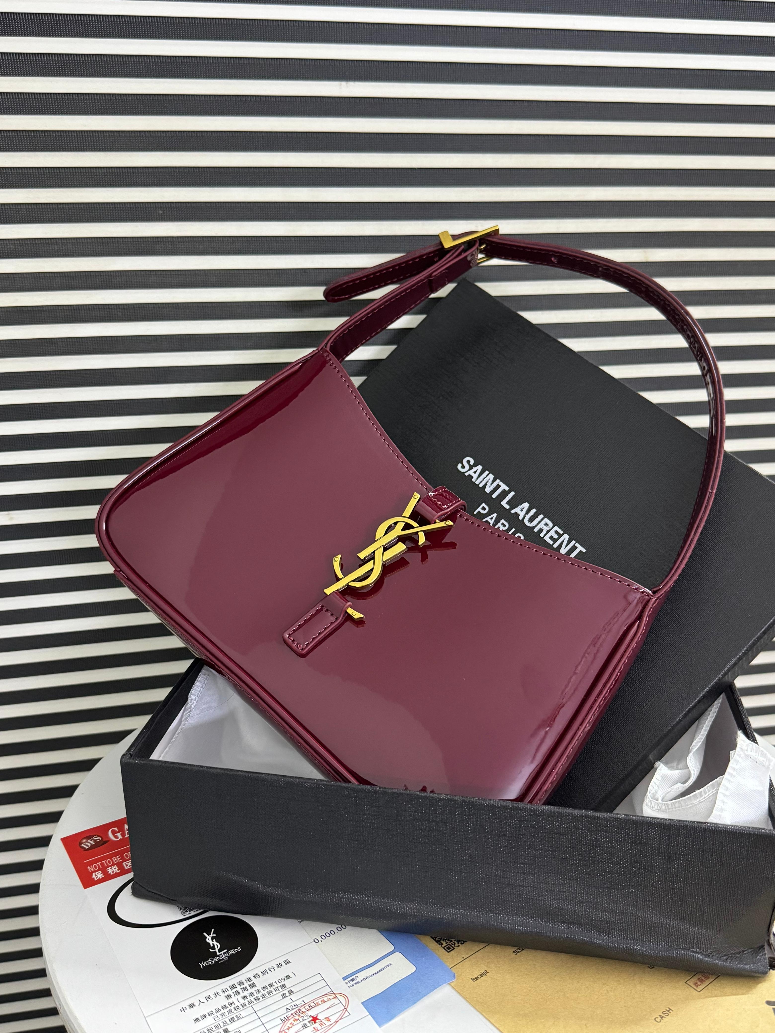 SAINT LAURENT  LE 5 À 7 IN LEATHER - Mehroon