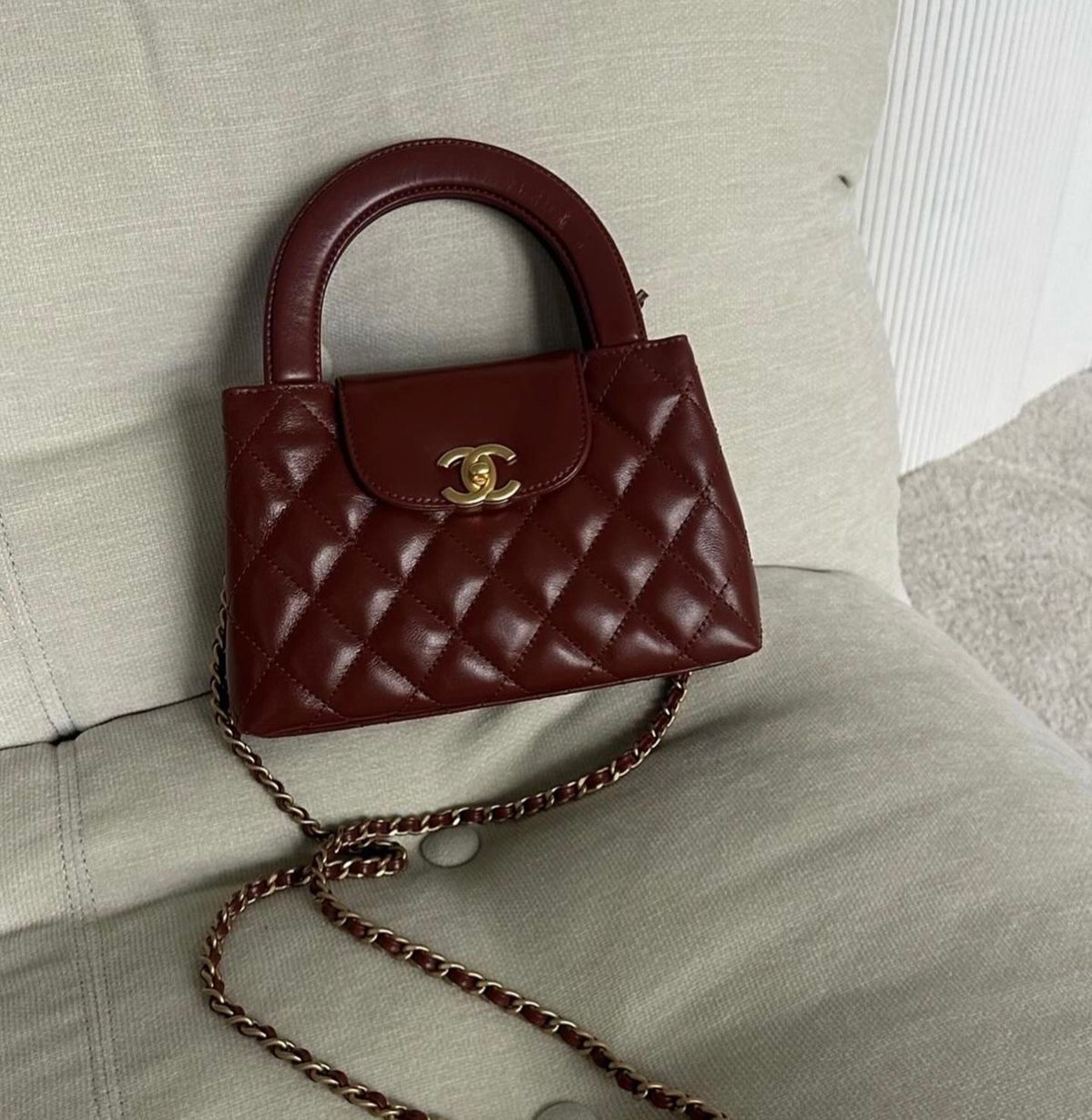 Chanel  Small Kelly Handbag - Mehroon