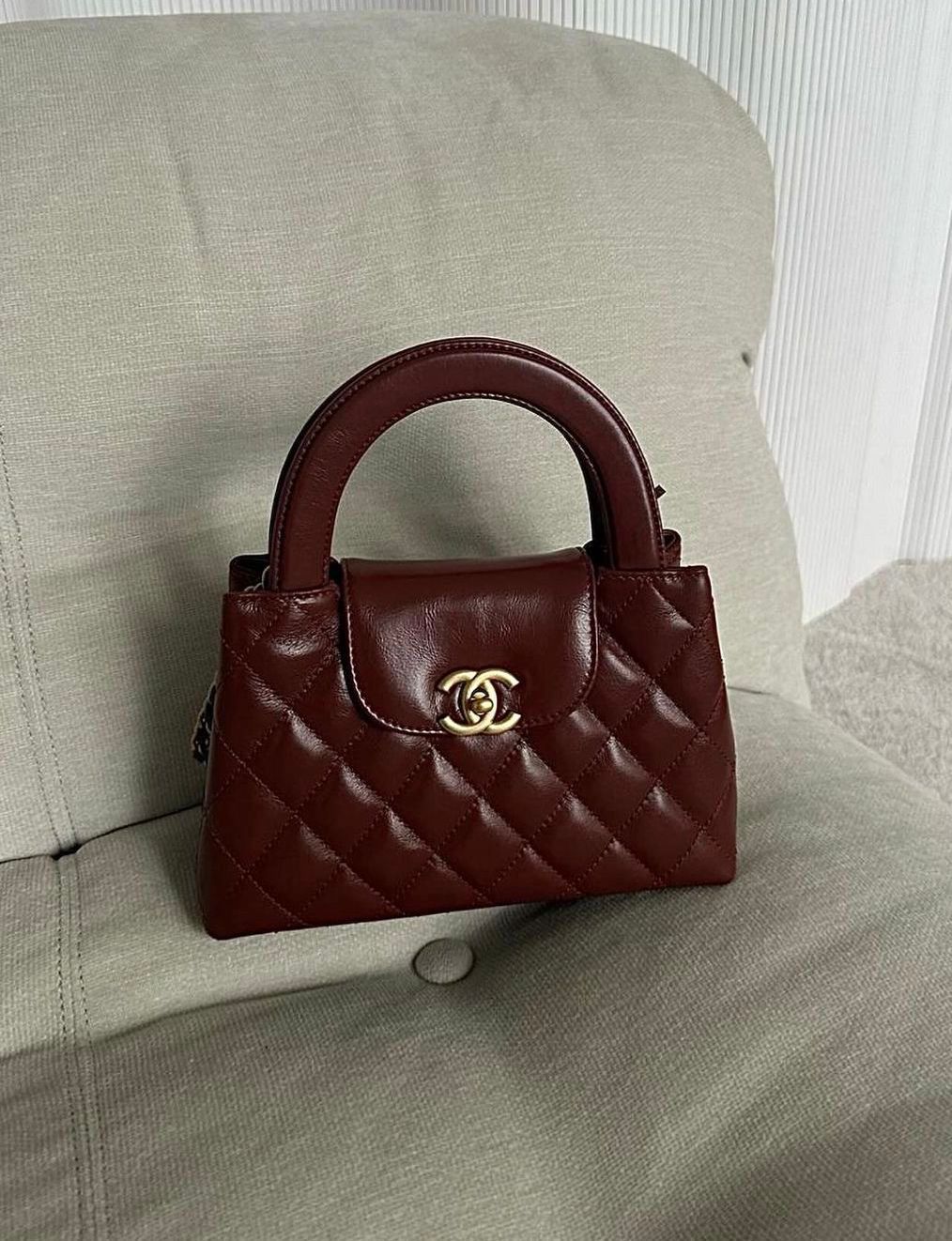 Chanel  Small Kelly Handbag - Mehroon