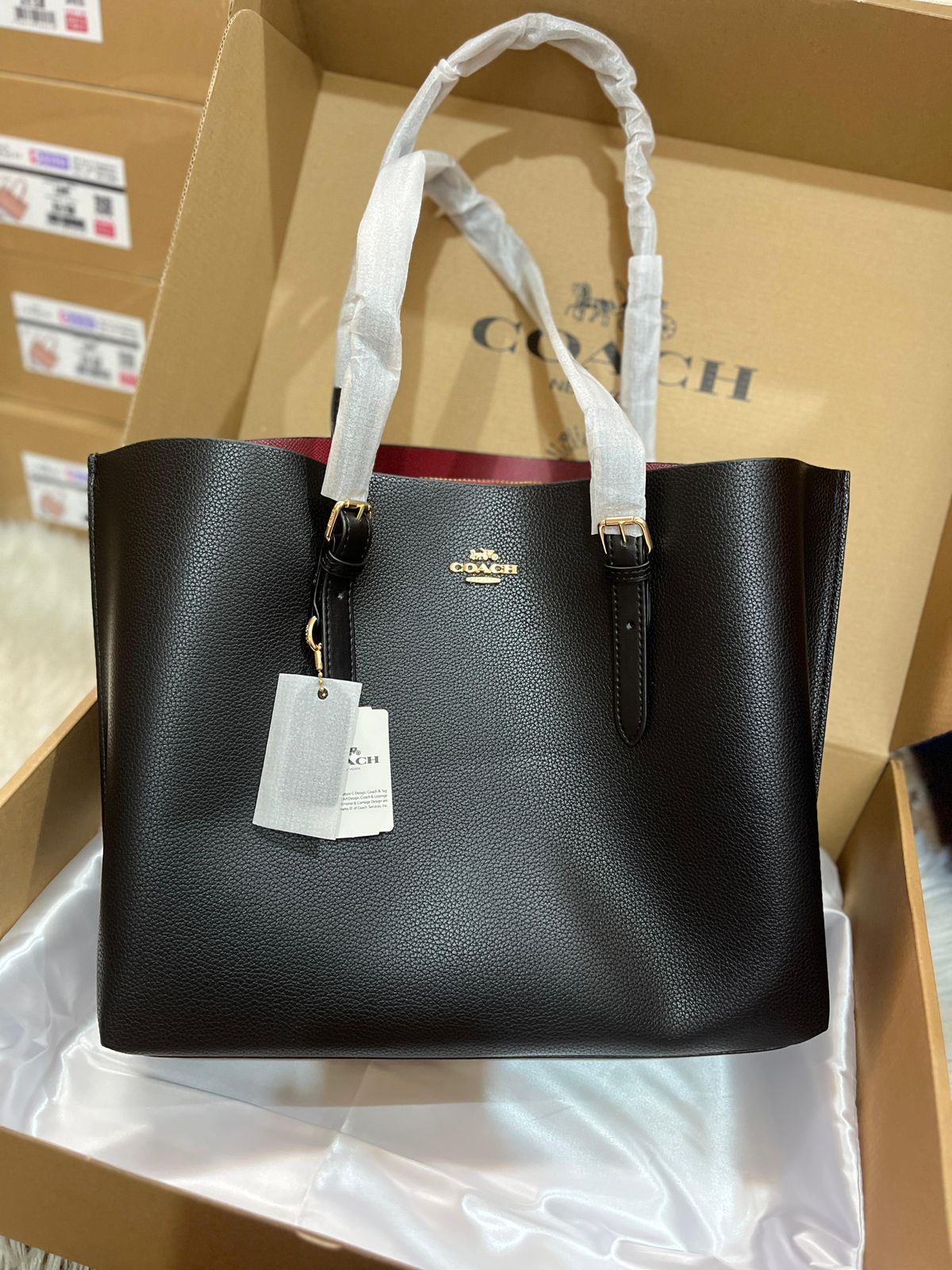 COACH Mollie Tote Bag 34 - Black