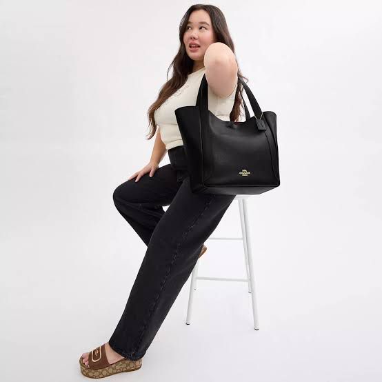 COACH Hadley Tote Bag - Black