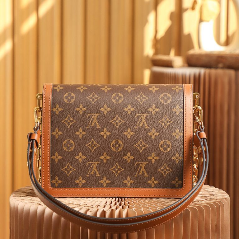 Louis Vuitton Dauphine MM - M45958