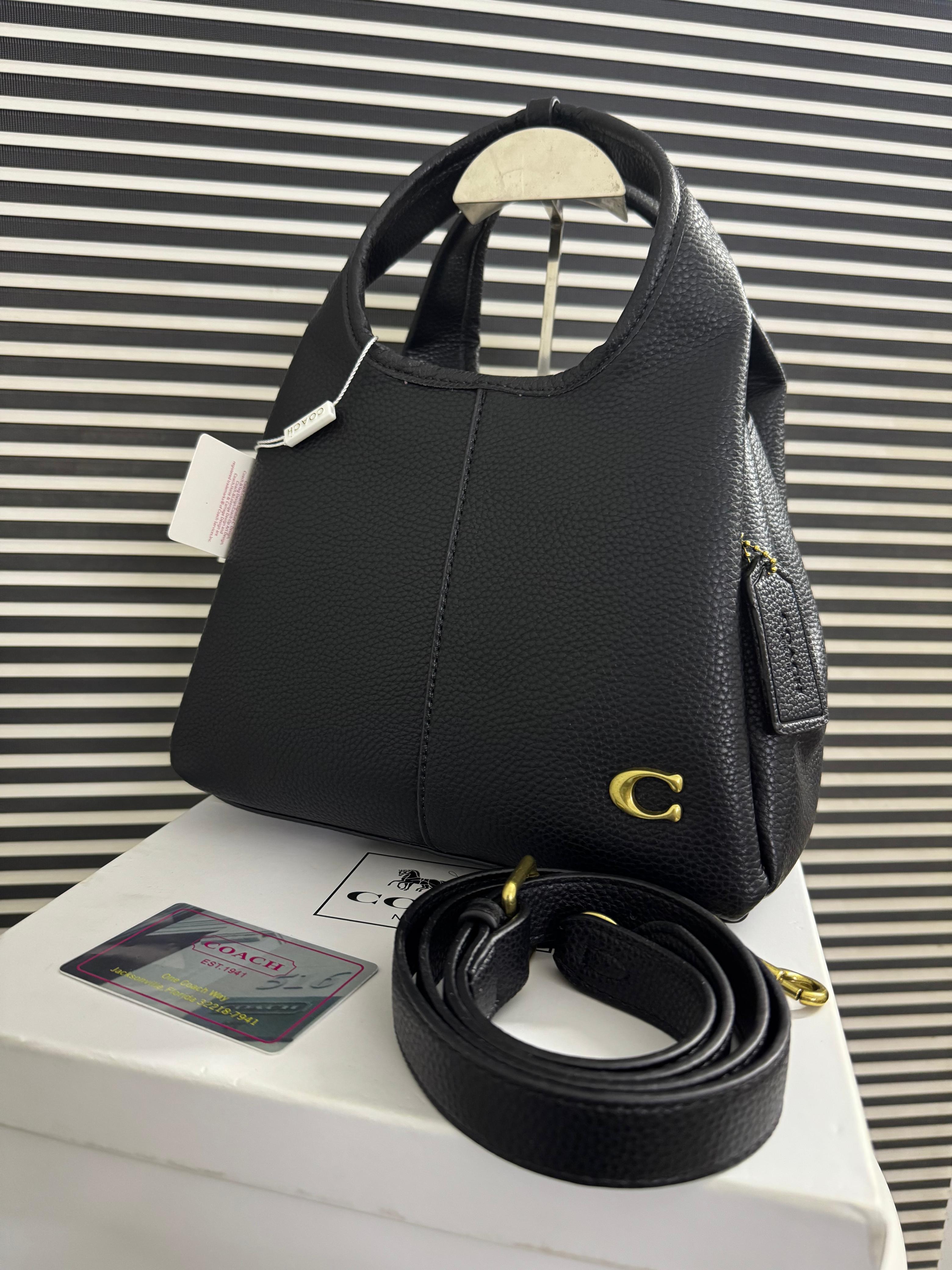COACH Lana Shoulder Bag 23 - Black