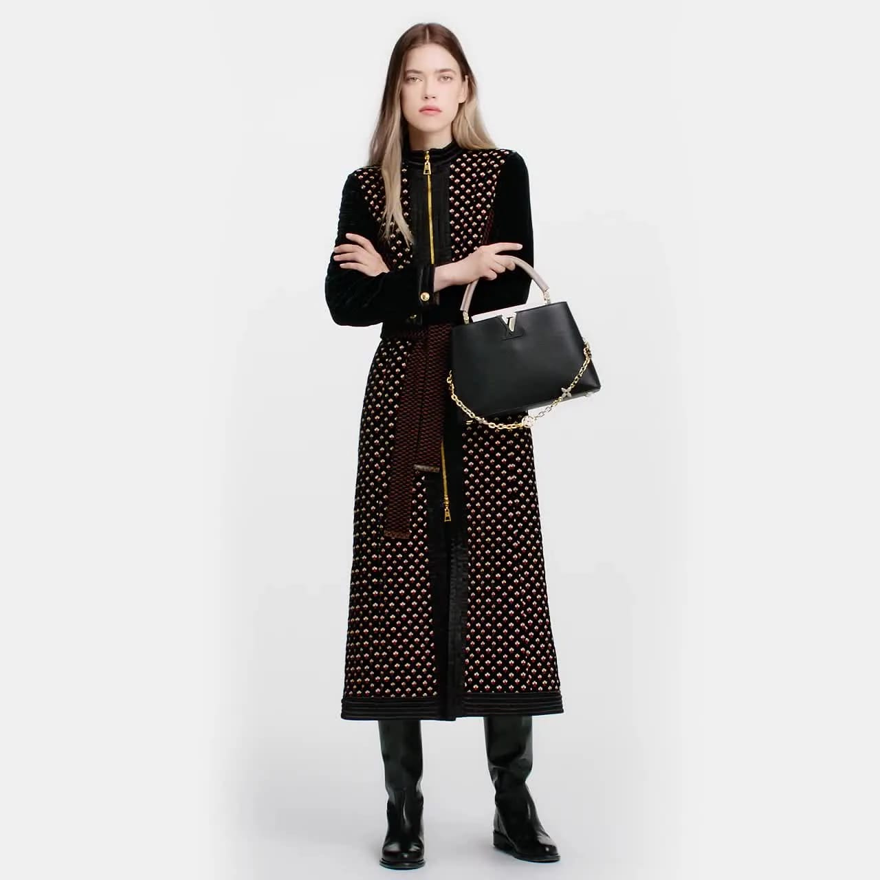 Louis Vuitton Capucines - Black