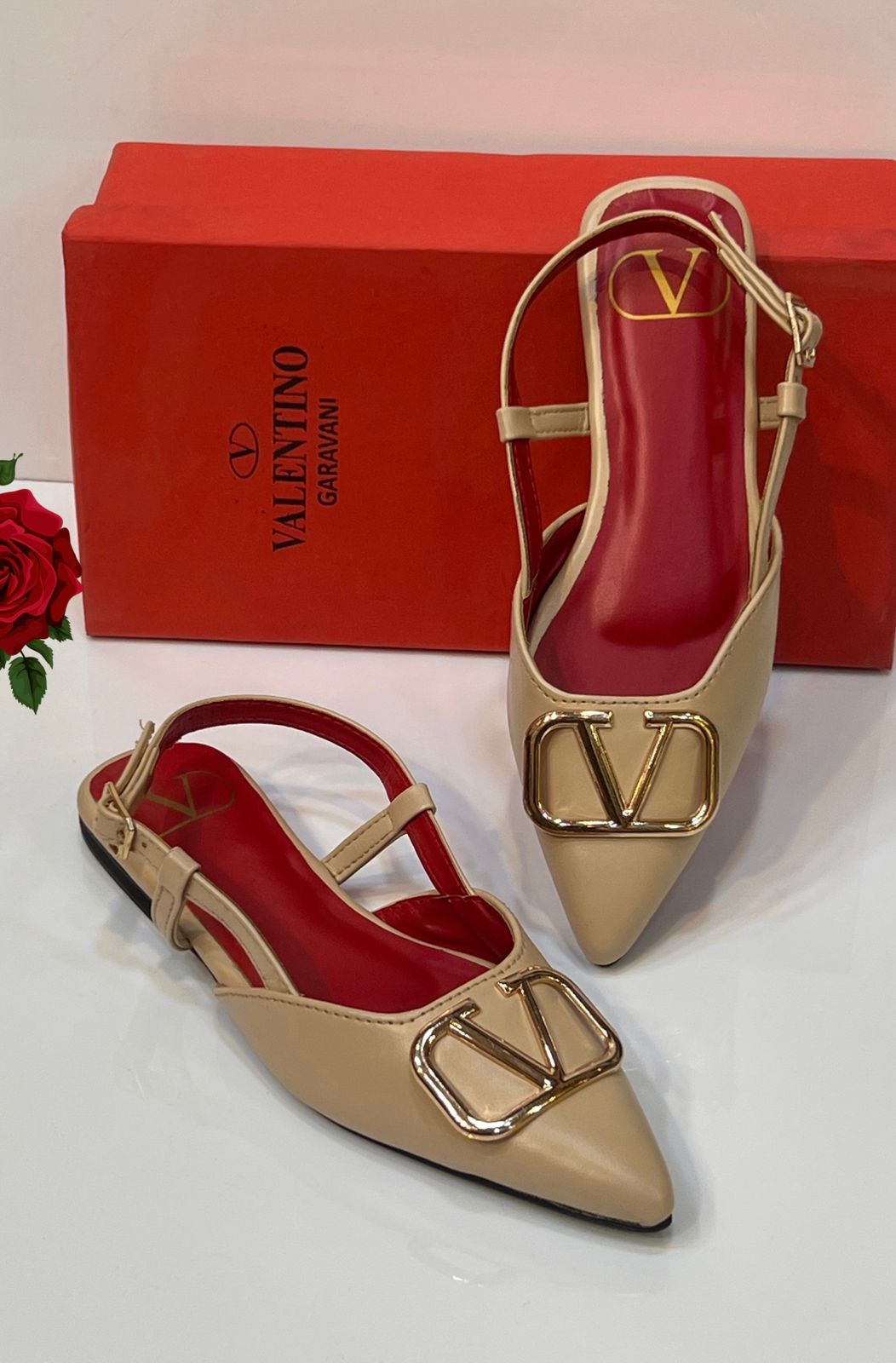 Valentino flat pumps -  Fawn