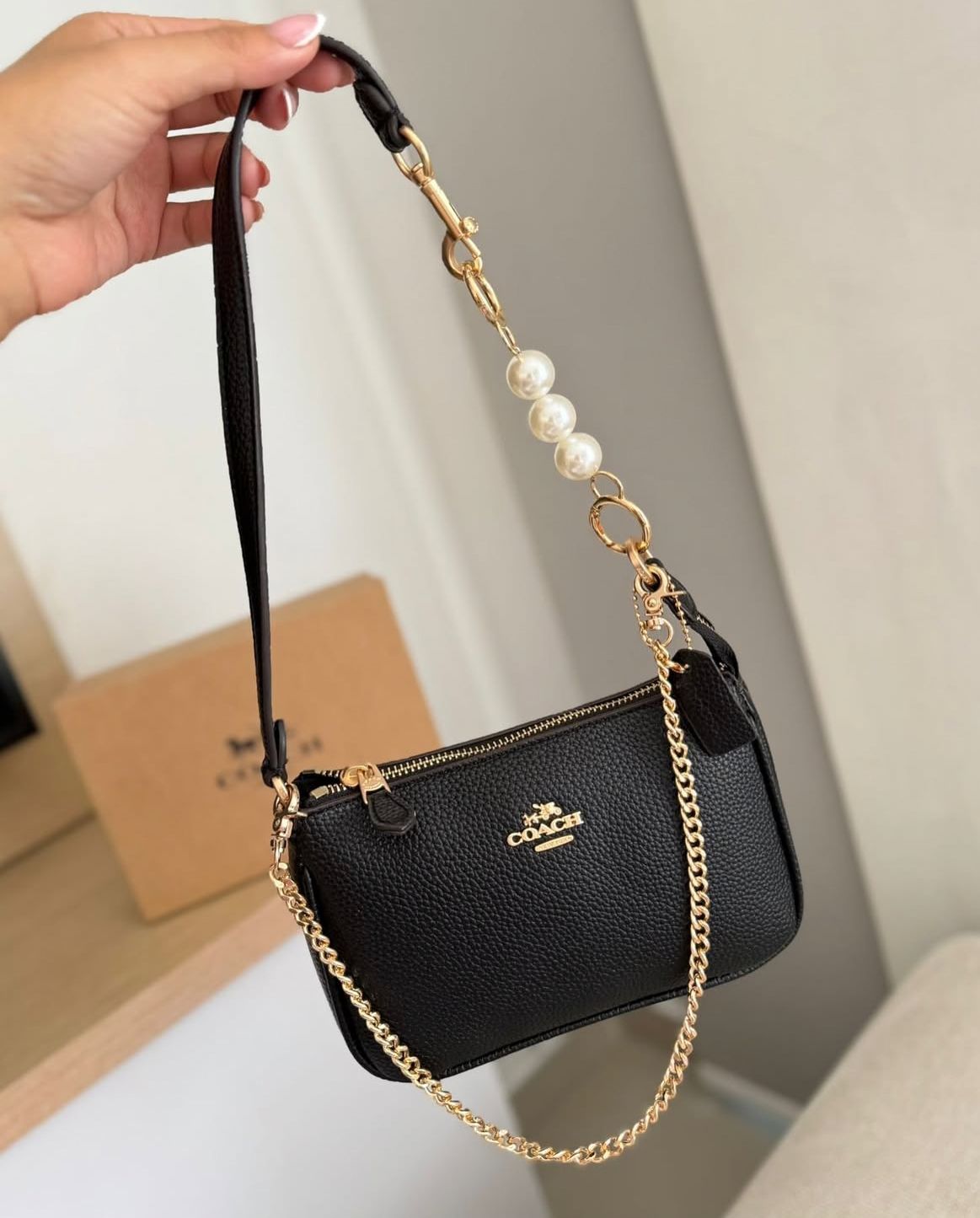 COACH  Nolita 19 - Black