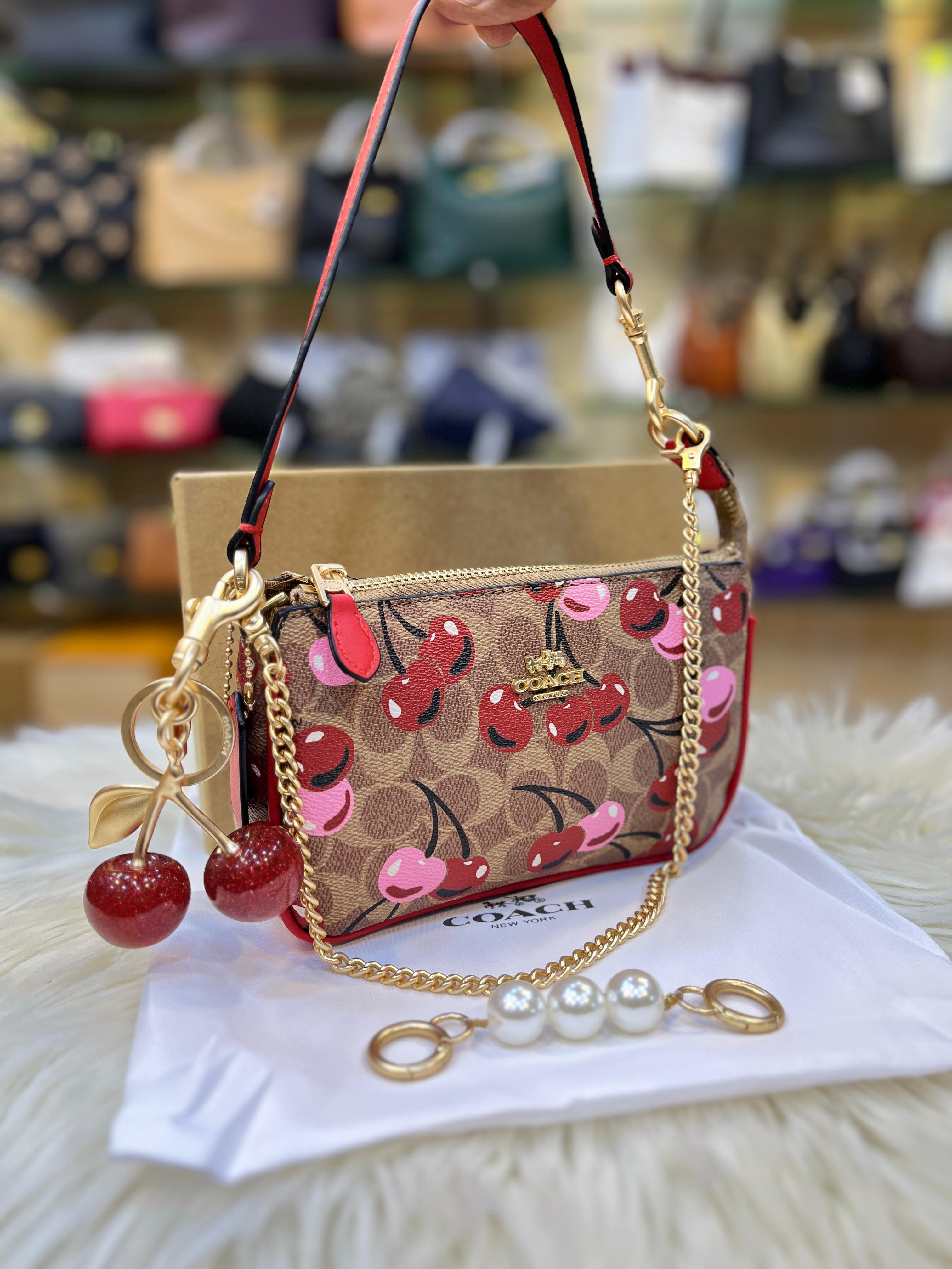 COACH  Nolita 19 - Cherry Print