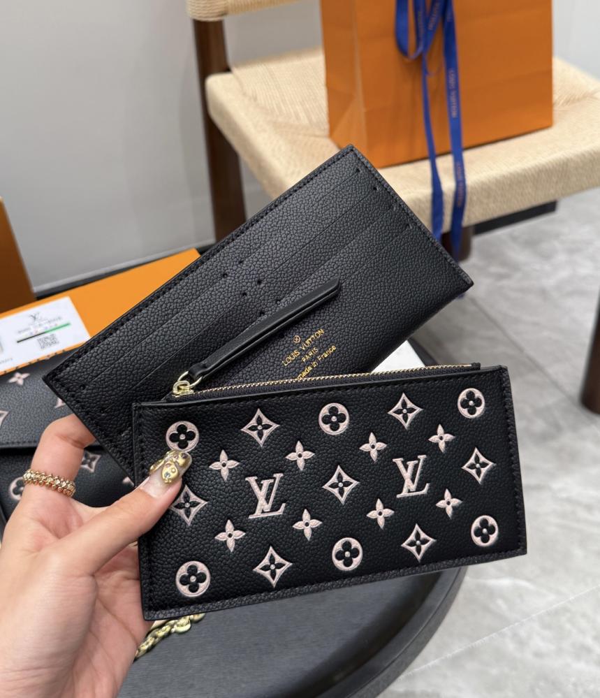 Louis Vuitton Pochette Félicie - Black