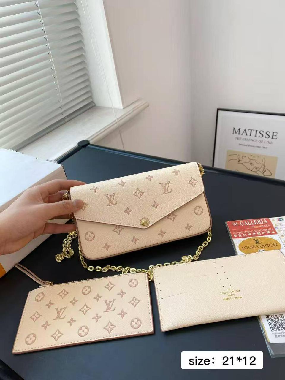 Louis Vuitton Pochette Félicie - Cream