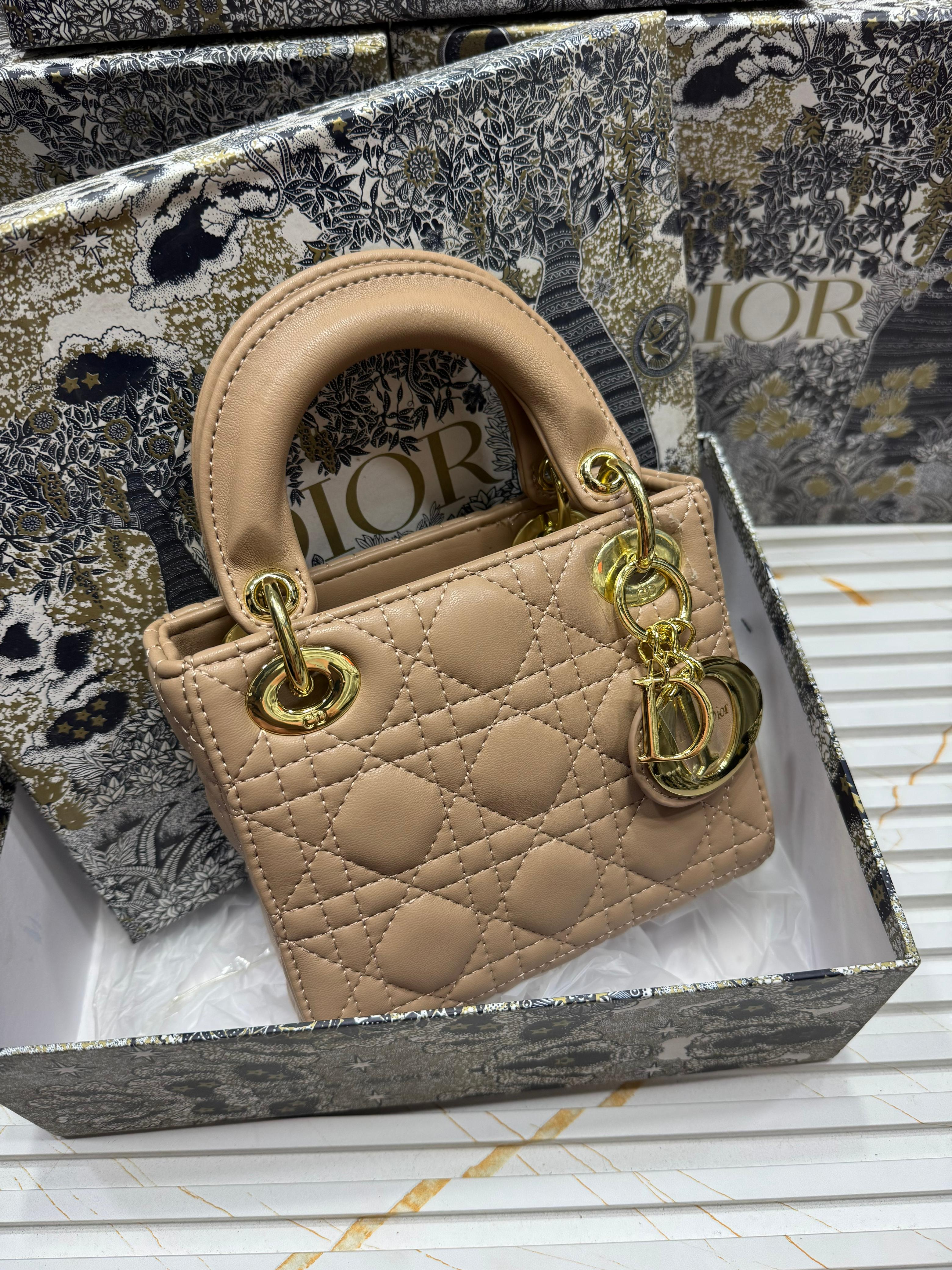 CHRISTIAN DIOR  Small Lady Dior Bag - Nude