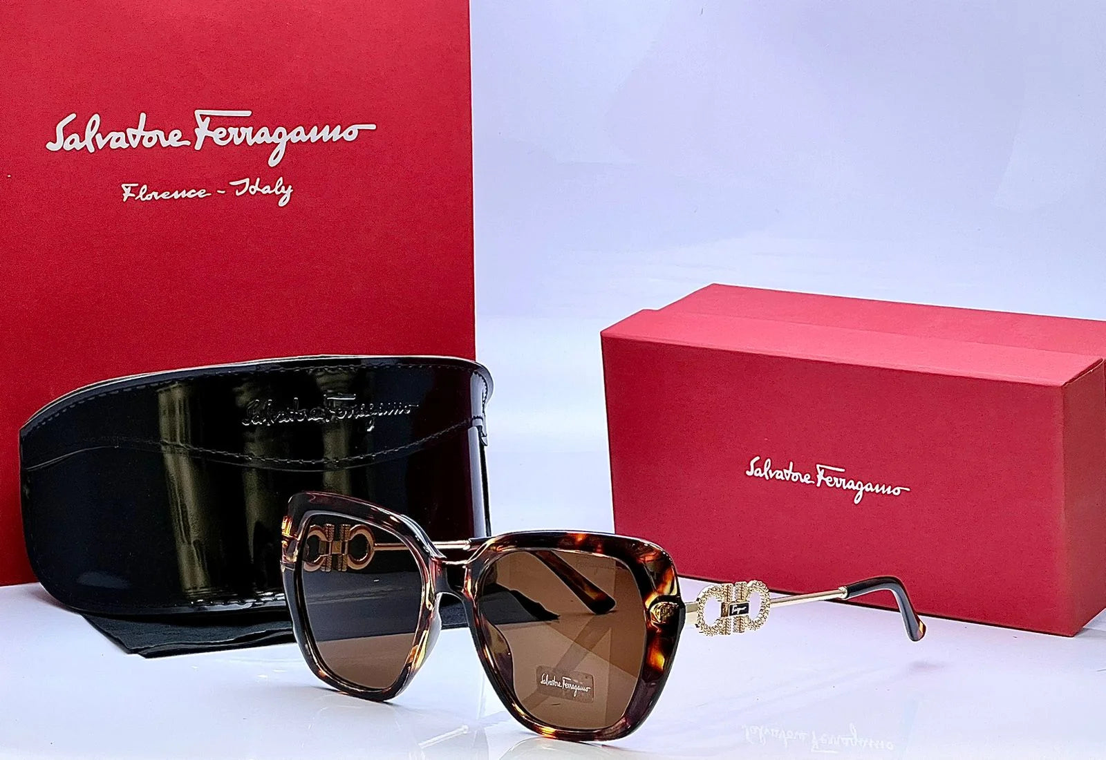 FERRAGAMO LADIES SUNGLASSES