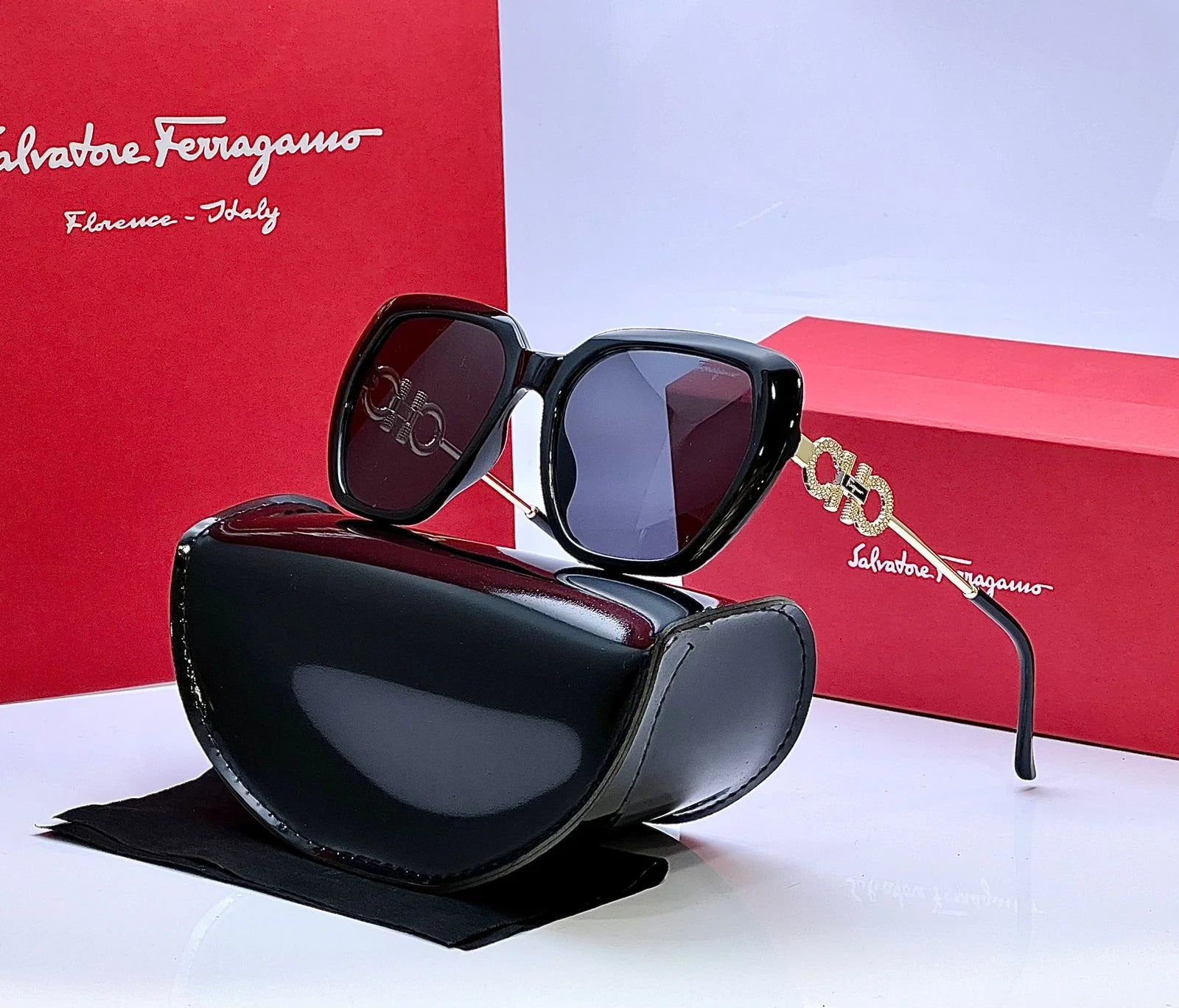 FERRAGAMO LADIES SUNGLASSES
