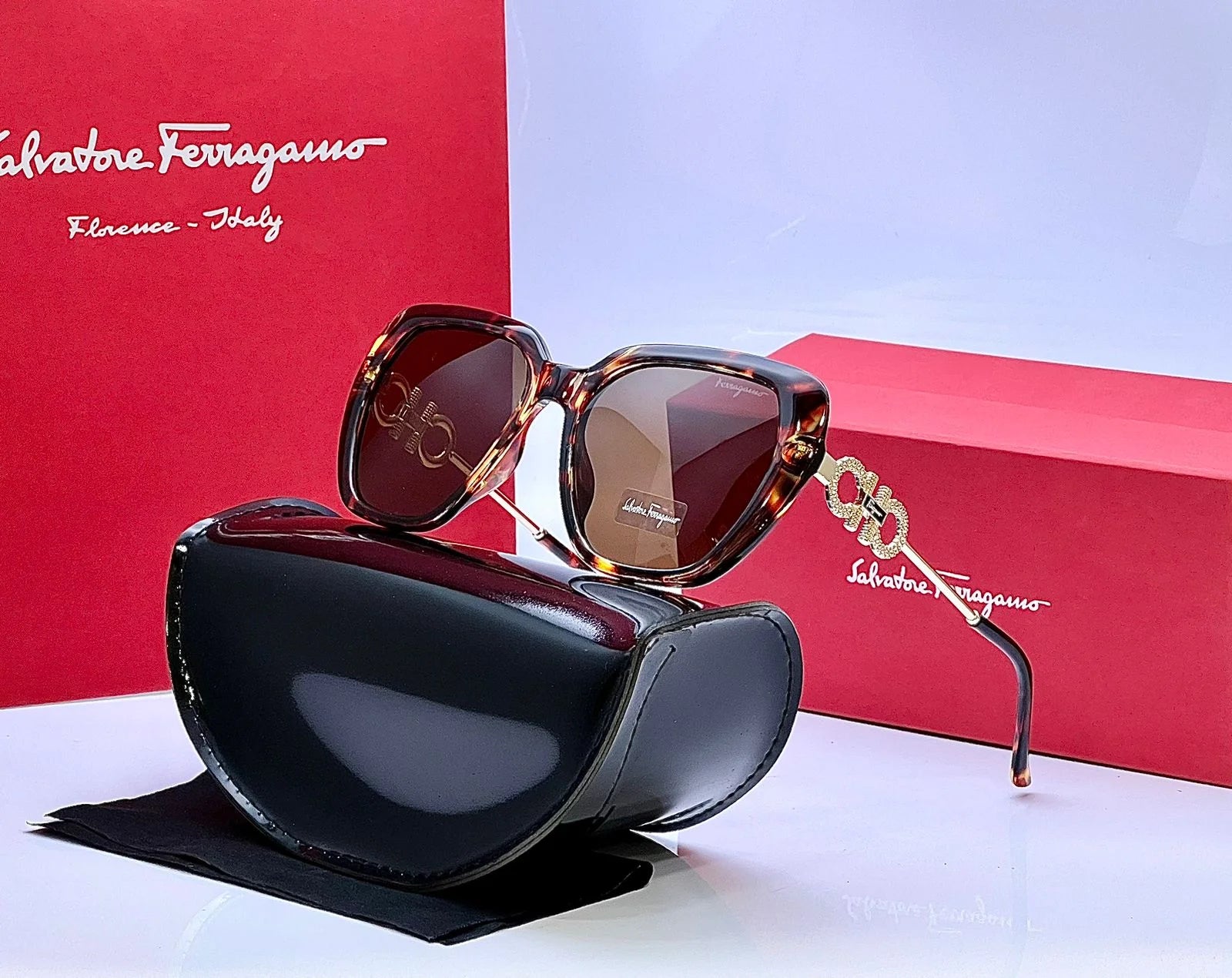 FERRAGAMO LADIES SUNGLASSES