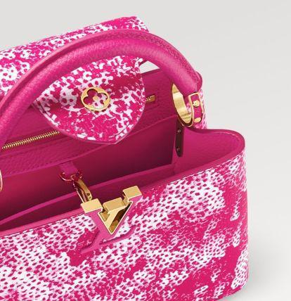 LOUIS VUITTON Capucines Bag - Pink